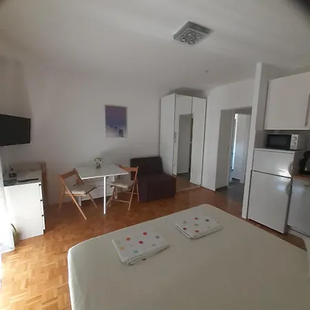 Kramar Apartment