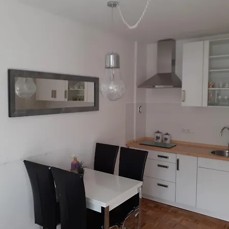 Kramar Apartment Selce